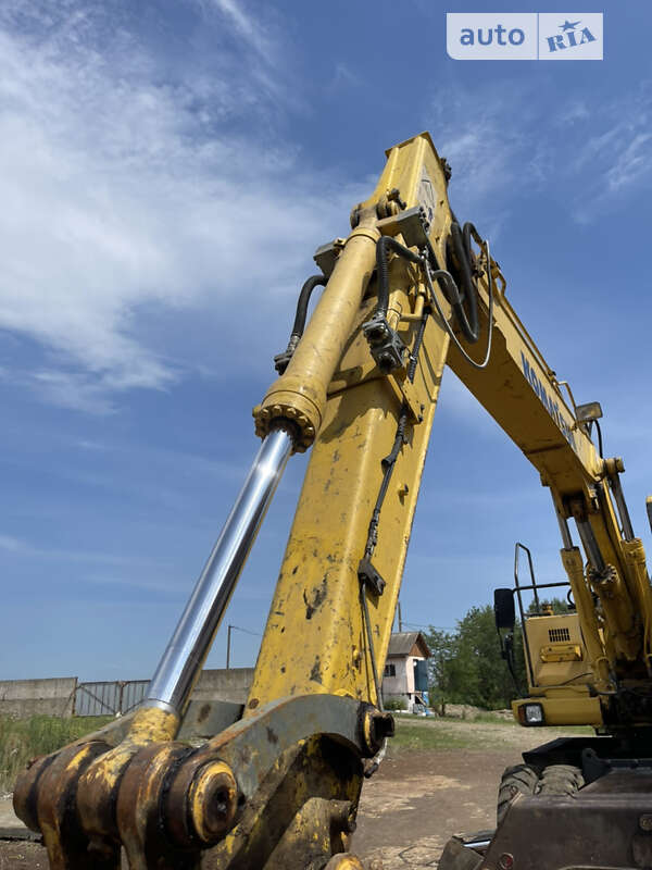 Колесный экскаватор Komatsu PW 2007 в Рожнятове