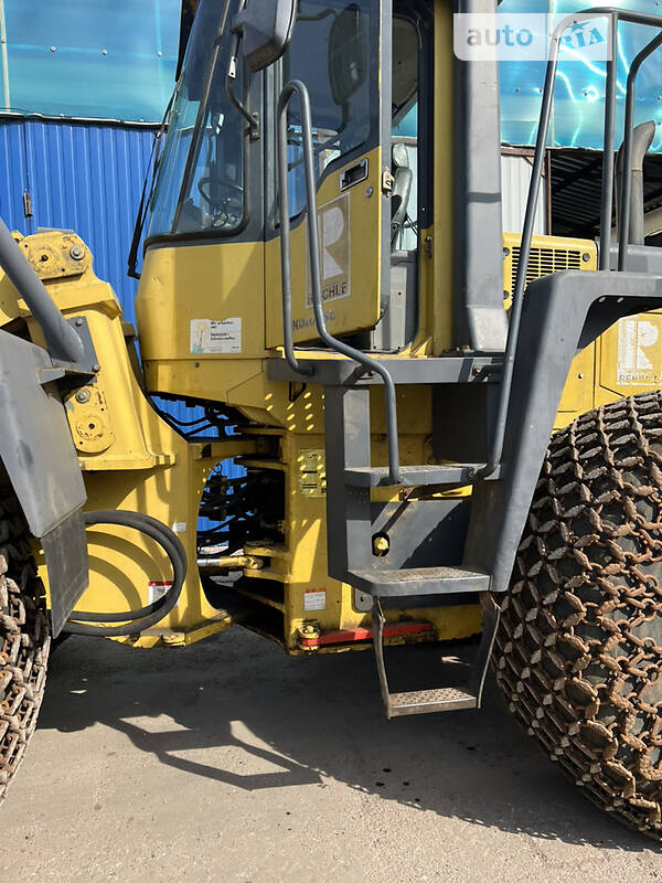 Фронтальні навантажувачі Komatsu WA 470 2001 в Києві