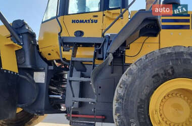 Фронтальні навантажувачі Komatsu WA 470 2010 в 