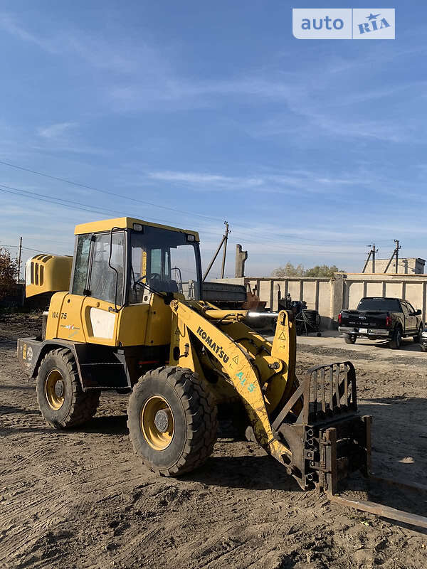 Фронтальный погрузчик Komatsu WA 2002 в 