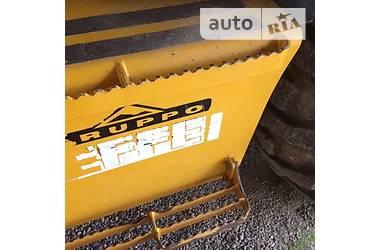 Экскаватор погрузчик Komatsu WB 2006 в Луцке