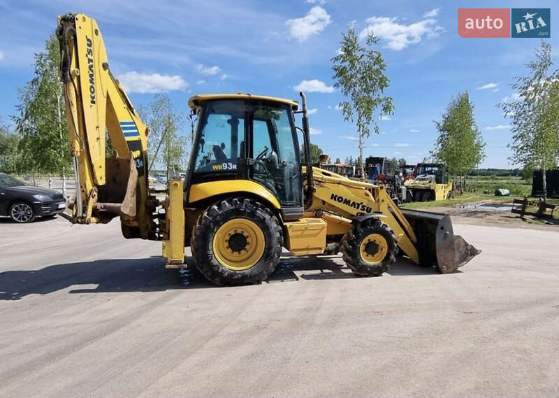 Экскаватор погрузчик Komatsu WB 2008 в Николаеве