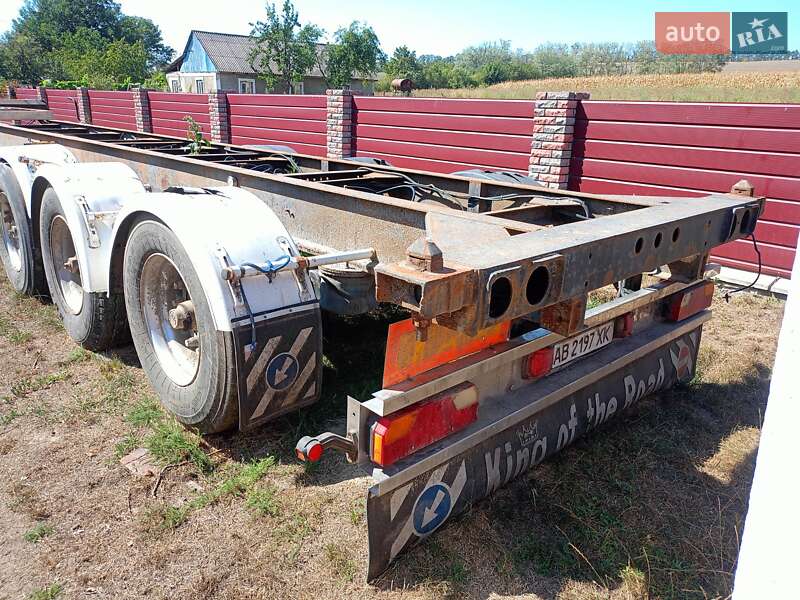 Контейнеровоз полуприцеп Kraker CF 300 1990 в Виннице