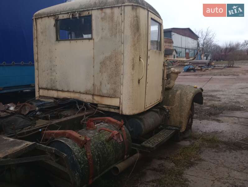 Бензовоз КрАЗ 255 1979 в Варве