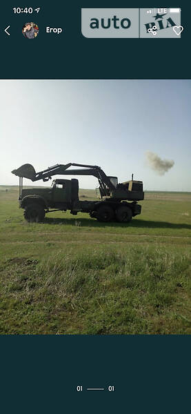 Экскаватор погрузчик КрАЗ 256Б 1995 в 