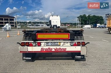 Контейнеровоз Krone AZ 2018 в Чернівцях
