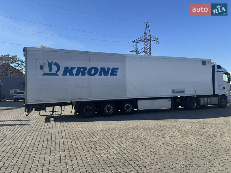 Ізотермічна будка Krone BPW 2012 в Мукачевому
