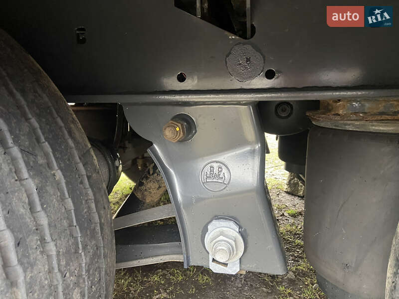 Тентованный борт (штора) - полуприцеп Krone Mega 2012 в Бучаче