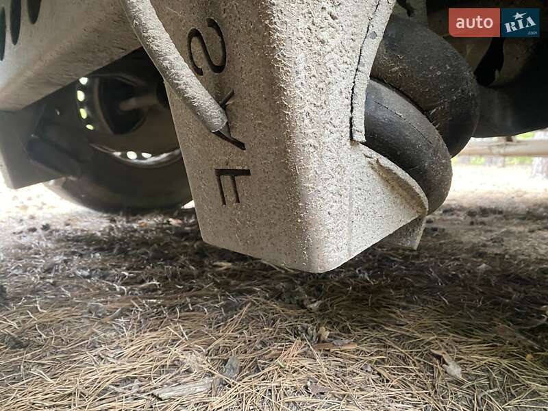 Зерновоз - полуприцеп Krone SAF 2002 в Ирпене