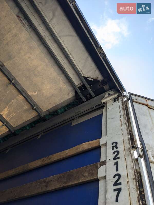 Тентованный борт (штора) - полуприцеп Krone SD 27 2010 в Рава-Русской