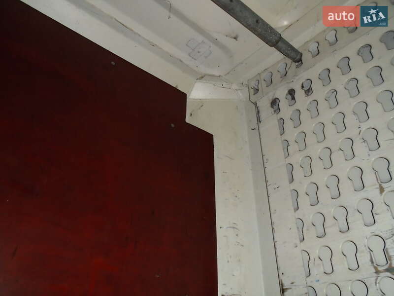 Фургон полуприцеп Krone SD 2003 в Киеве