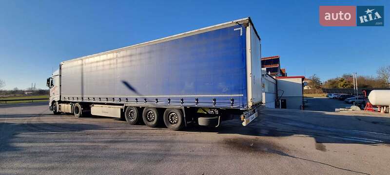 Тентованный борт (штора) - полуприцеп Krone SD 2015 в Львове