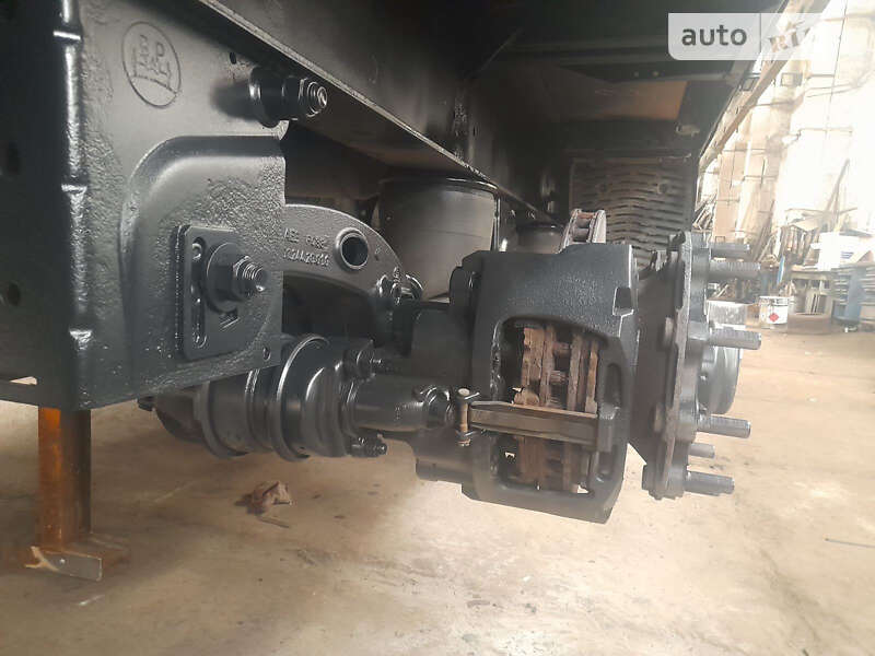 Тентованный борт (штора) - полуприцеп Krone SD 2013 в Львове