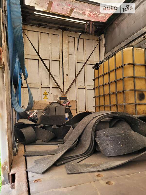 Тентованный борт (штора) - полуприцеп Krone SD 2013 в Ровно фото 6 Тентованный борт (штора) - полуприцеп Krone SD 2013 в Ровно