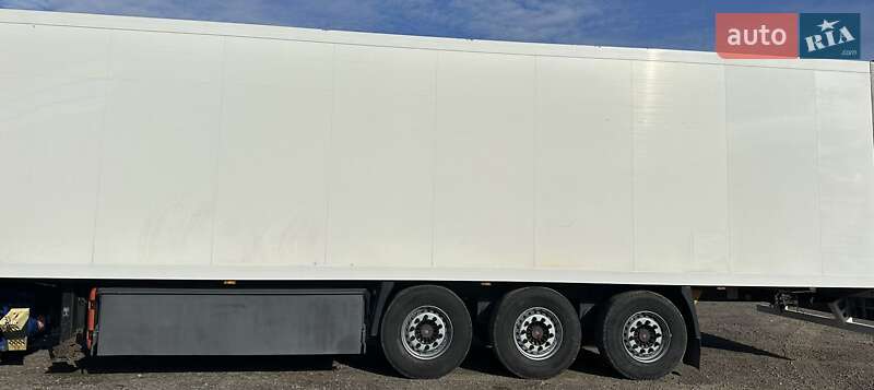 Рефрижератор полуприцеп Krone SD 2009 в Львове