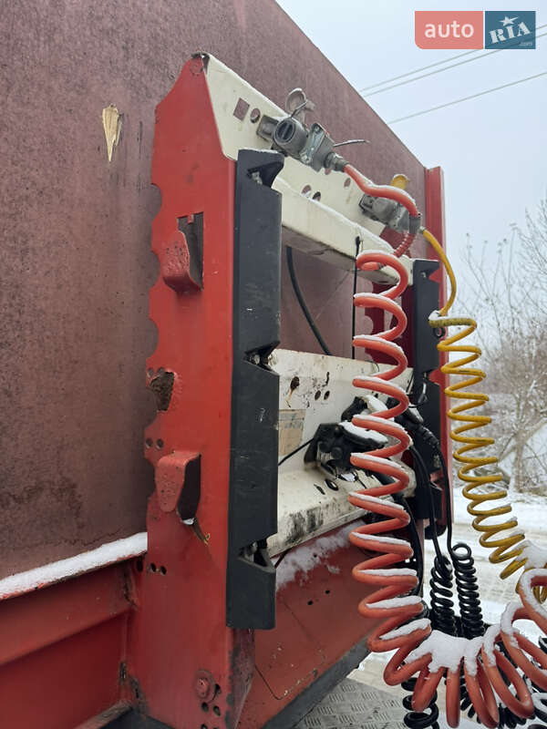 Бортовой полуприцеп Krone SD 2003 в Ивано-Франковске