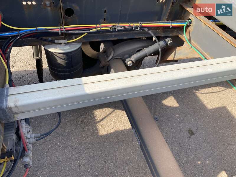 Контейнеровоз полуприцеп Krone SD 2013 в Киеве