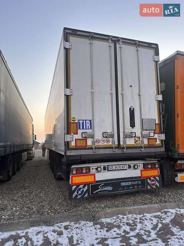 Рефрижератор полуприцеп Krone SD 2014 в Черновцах