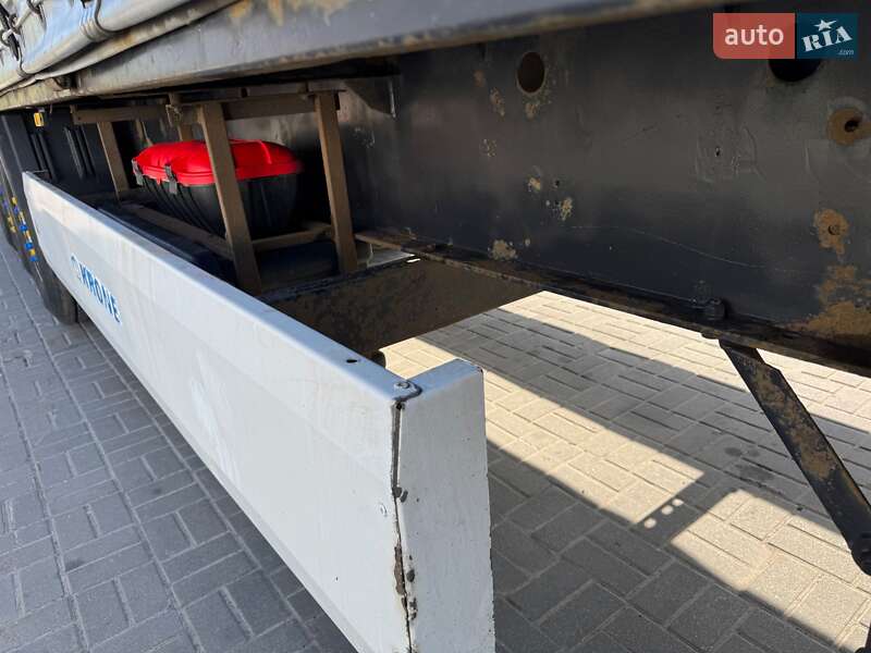 Контейнеровоз полуприцеп Krone SD 2013 в Киеве