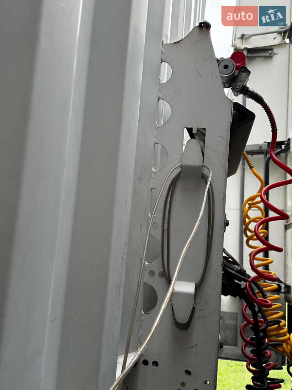 Тентованный борт (штора) - полуприцеп Krone SD 2012 в Коломые