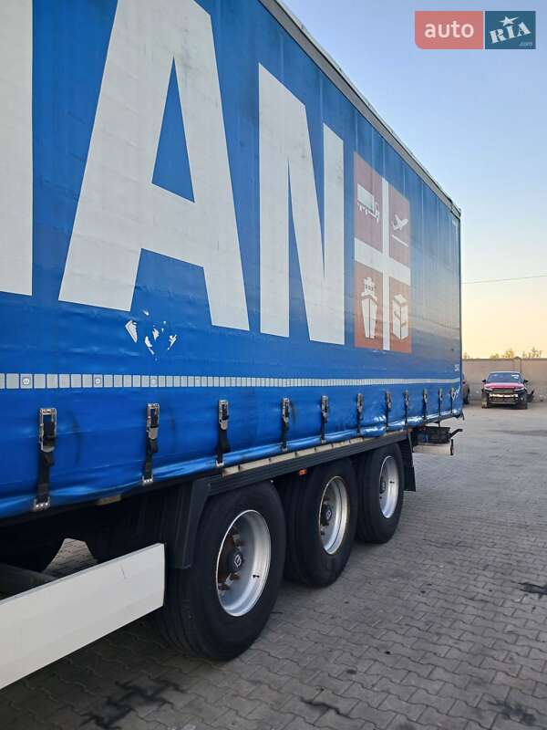 Тентованный борт (штора) - полуприцеп Krone SD 2019 в Львове