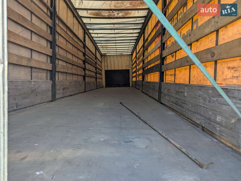 Тентований борт (штора) - напівпричіп Krone SD 2007 в Одесі