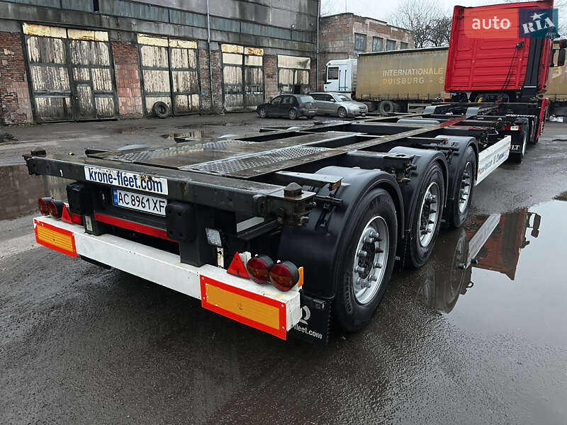 Контейнеровоз Krone SD 2014 в Луцке