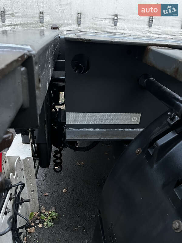 Контейнеровоз Krone SD 2014 в Луцке