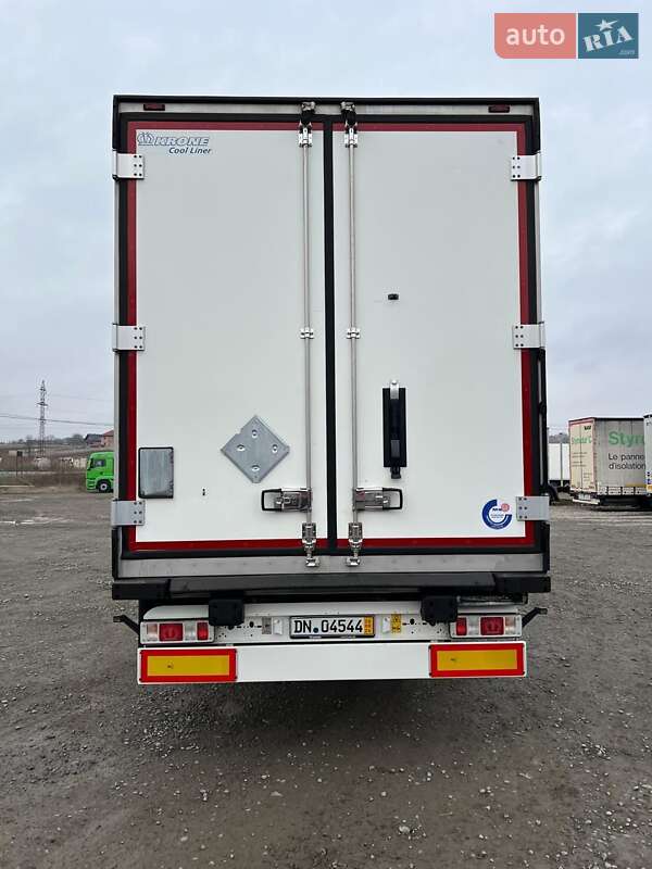 Рефрижератор полуприцеп Krone SD 2016 в Черновцах