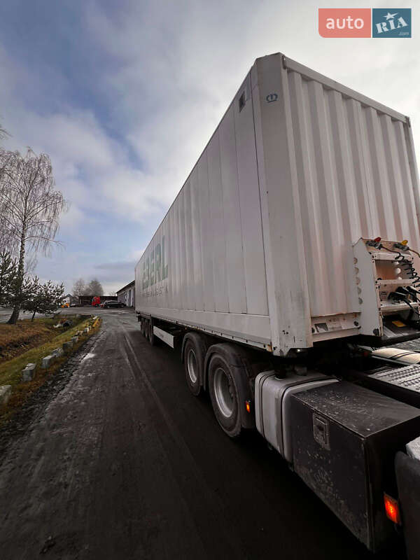 Фургон полуприцеп Krone SD 2017 в Луцке