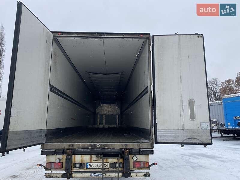 Рефрижератор напівпричіп Krone SD 2012 в Києві