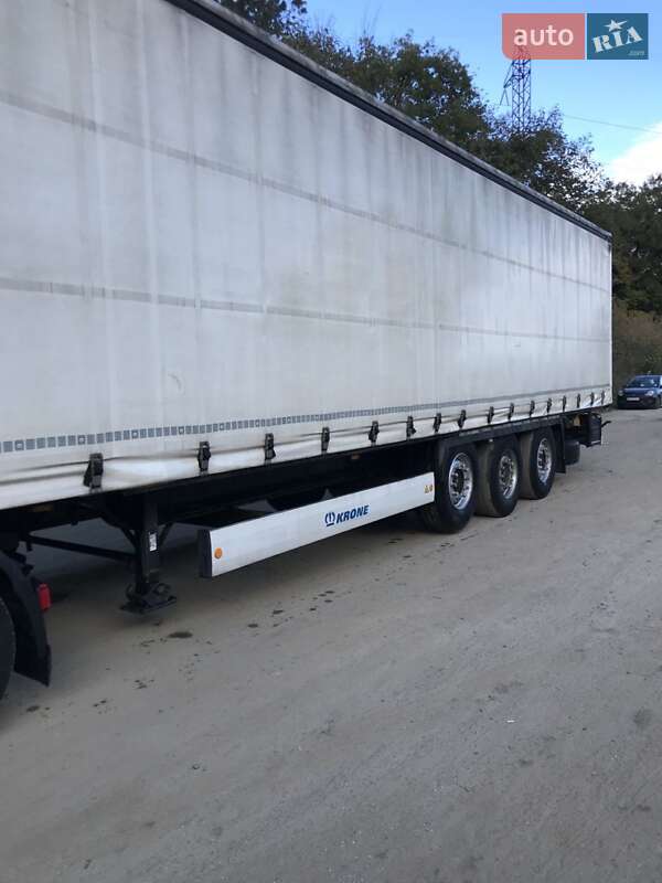 Тентованный борт (штора) - полуприцеп Krone SDC 2014 в Немирове фото Тентованный борт (штора) - полуприцеп Krone SDC 2014 в Немирове