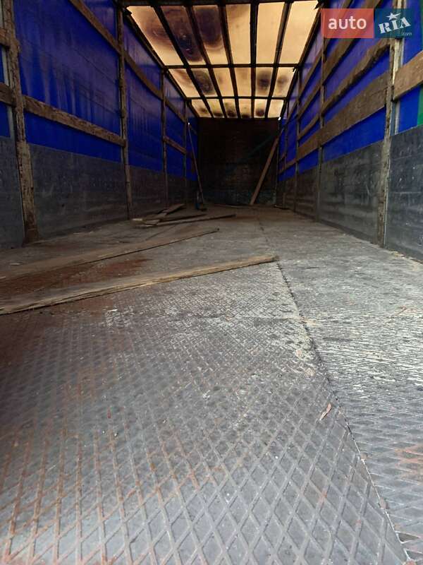 Бортовий напівпричіп Krone SDP 24 1990 в Іванкові