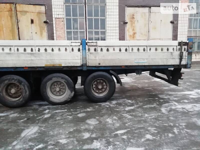 Бортовой полуприцеп Krone SDP 27 1999 в Киеве