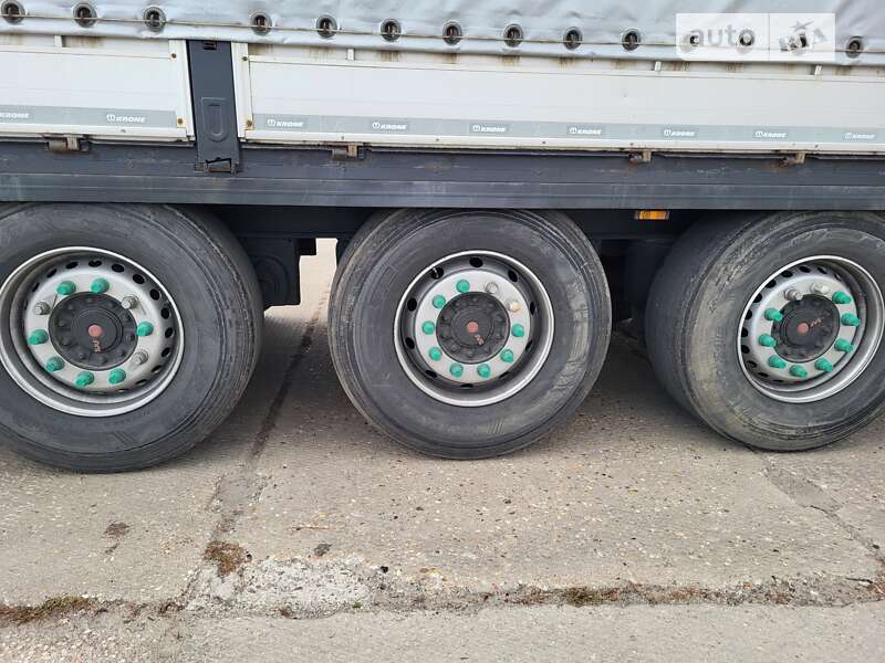 Бортовий напівпричіп Krone SDP 27 2013 в Харкові