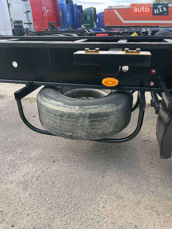 Контейнеровоз Krone SDP 27 2004 в Одессе