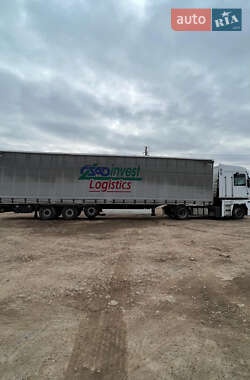Тентований борт (штора) - напівпричіп Krone SDP 27 2011 в 