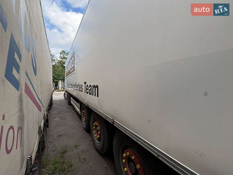 Фургон полуприцеп Krone SDP 27 2001 в Львове