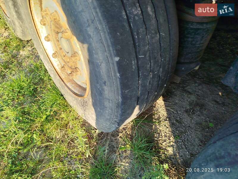 Зерновоз - полуприцеп Krone SDP 27 2006 в Джурине фото 6 Зерновоз - полуприцеп Krone SDP 27 2006 в Джурине