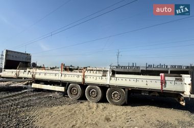 Бортовий напівпричіп Krone SDP 2007 в Ужгороді