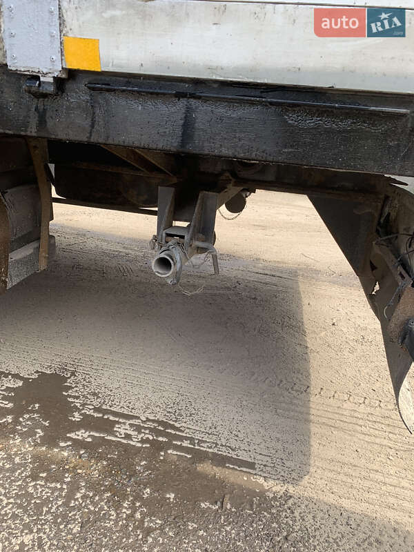 Тентованный борт (штора) - прицеп Krone ZZF 2005 в Львове