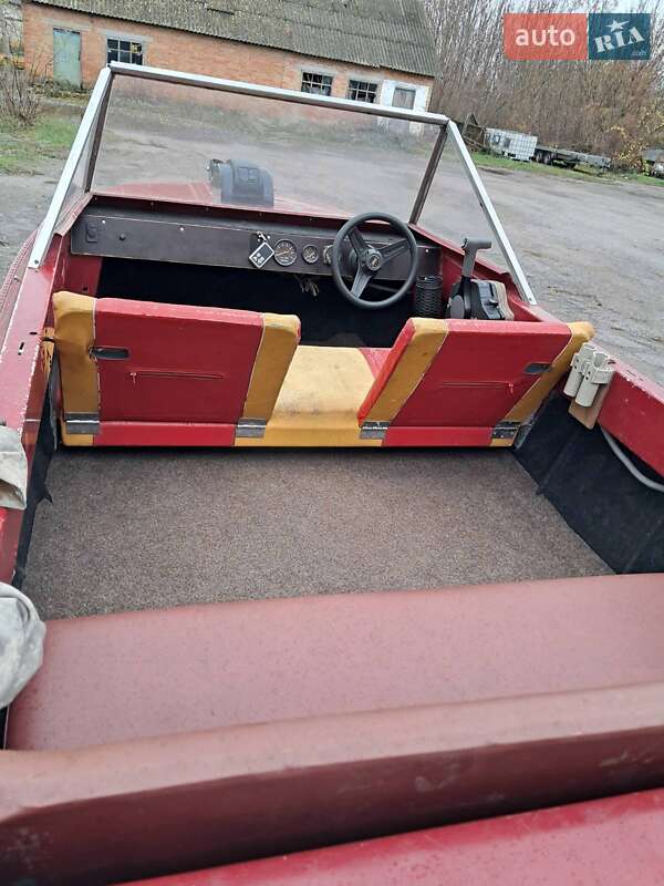 Лодка Крым 1 1974 в Семеновке