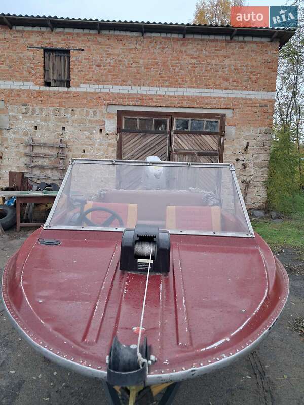 Лодка Крым 1 1974 в Семеновке