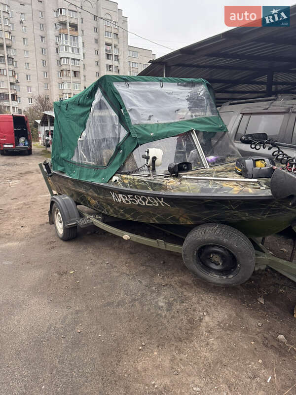 Лодка Крым 1 1979 в Киеве фото 2 Лодка Крым 1 1979 в Киеве