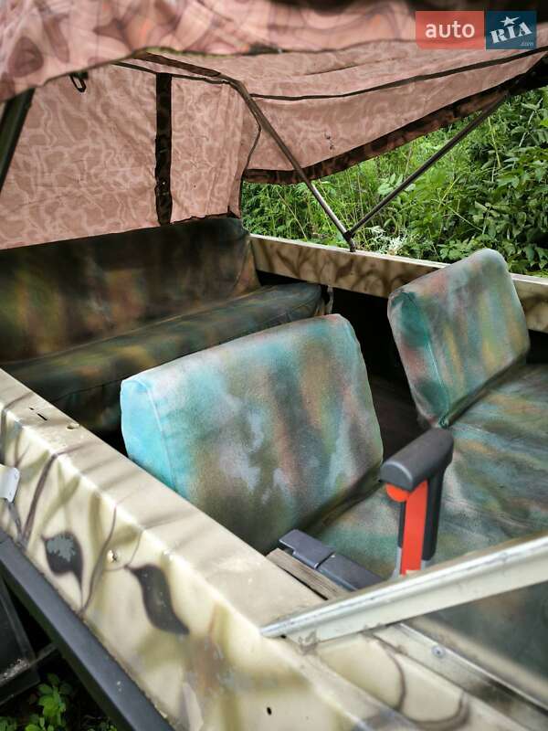 Катер Крым Крым 1990 в Новгород-Северском