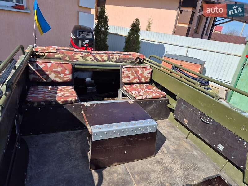 Лодка Крым Крым 1980 в Киеве