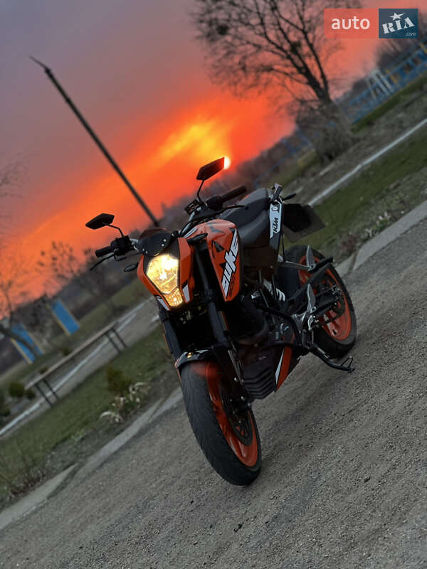 KTM 200 Duke 2021