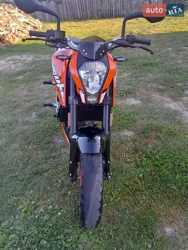 Спортбайк KTM 200 2021 в Цумани