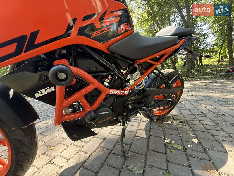 Мотоцикл Без обтекателей (Naked bike) KTM 200 2020 в Кельменцах фото 10 Мотоцикл Без обтекателей (Naked bike) KTM 200 2020 в Кельменцах