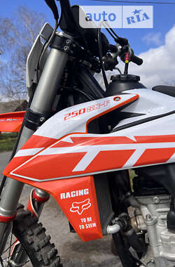 Мотоцикл Кросс KTM 250 SX-F 2020 в Хороле